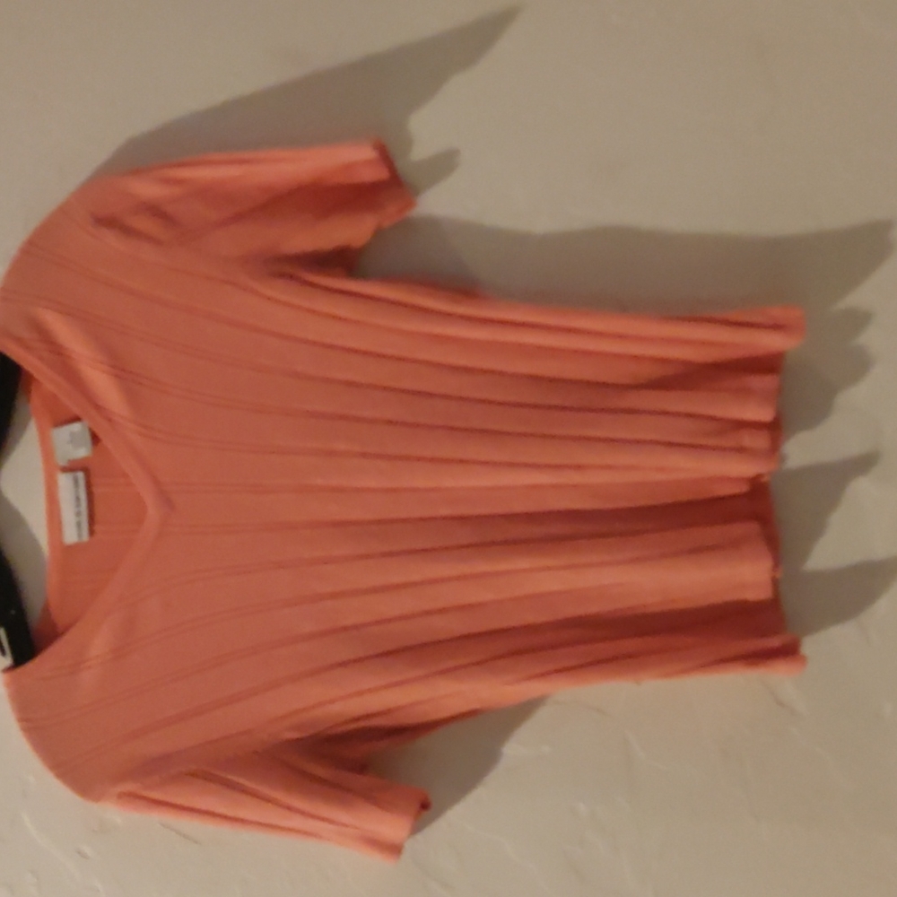 Cute pink top